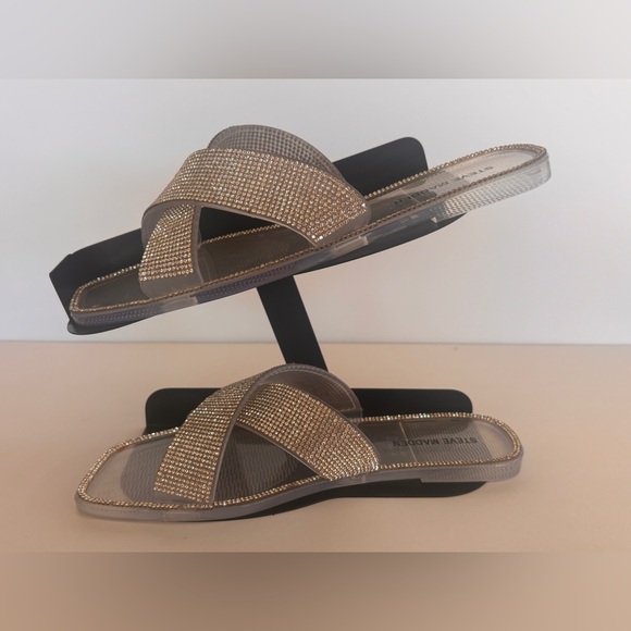 Steve Madden Women's Crystal Embellished Sandals - Silver size 7 - Picture 2 of 8